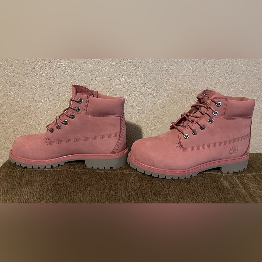 Timberland’s Youth Size 3 (US) Pink